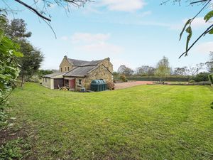 Photo 17- click for photo gallery